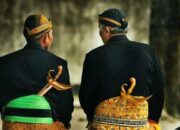 Sejarah Bahasa Jawa,  Bahasa Jawa Kuno dan Baru